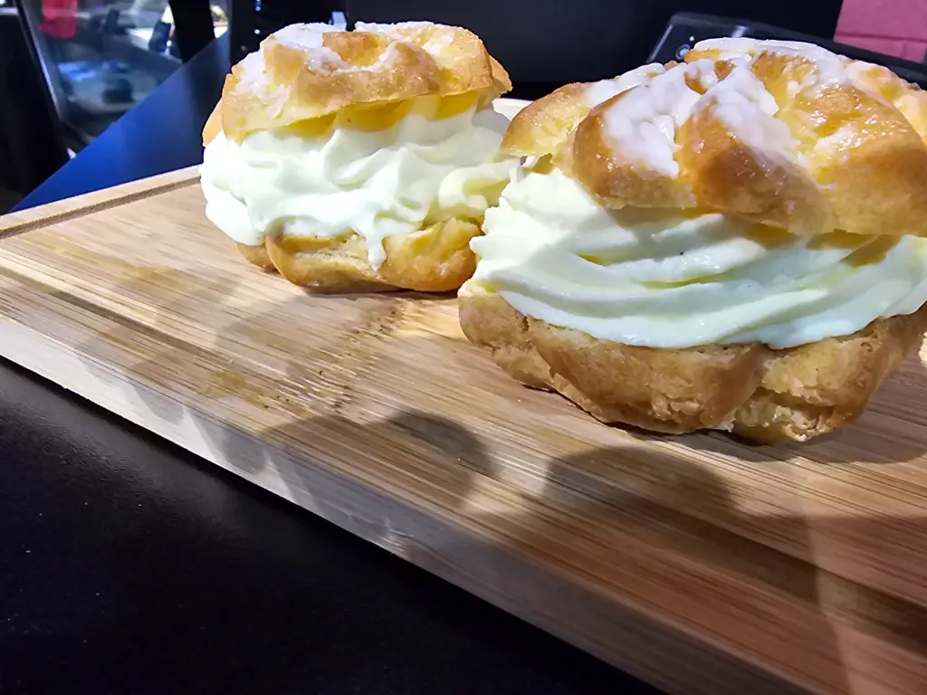 Vanilla Cream Puff